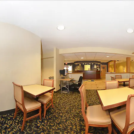 Microtel Inn & Suites By Wyndham Philadelphia Airport-2
