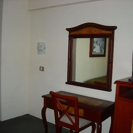 Hotel Continental Lima-2