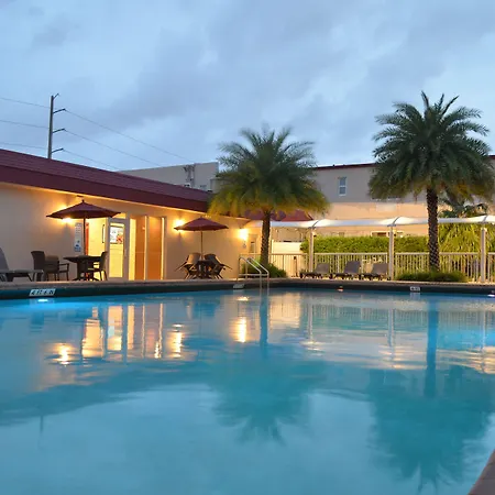 Ramada By Wyndham Miami Springs/Miami International Airport-3