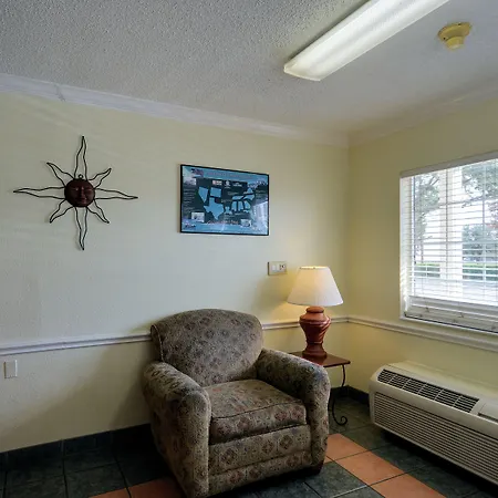 Intown Suites Extended Stay Select Houston Tx - Stafford-3