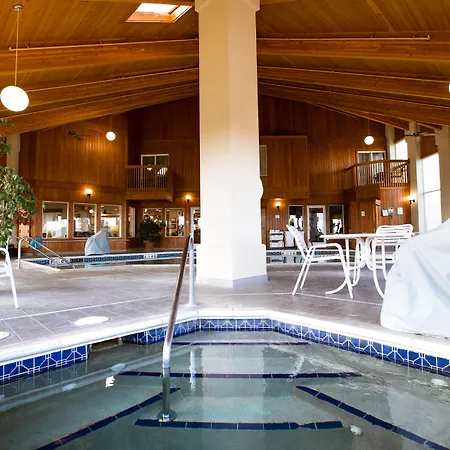 Ten Pin Inn & Suites-2