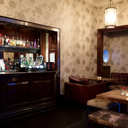 Liverpool Aigburth Hotel By Belvilla-3