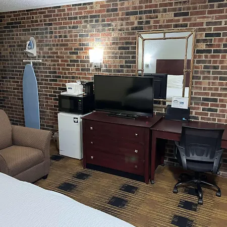 Travelodge By Wyndham Airport Platte City-3
