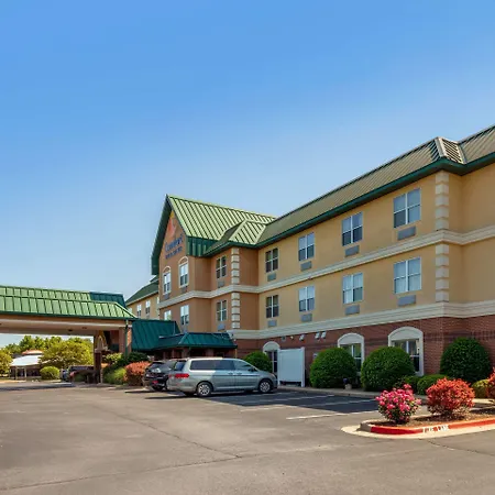 Comfort Inn & Suites Fayetteville-University Area-2