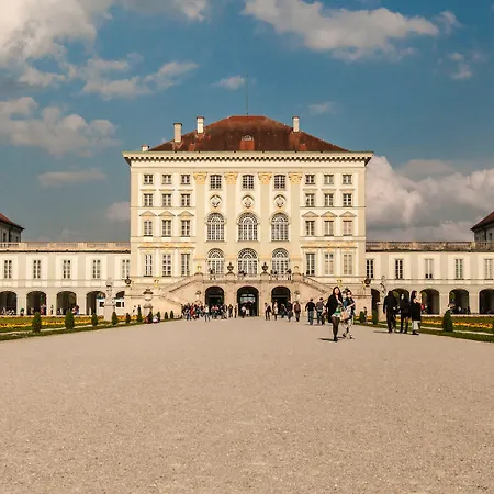 Laimer Hof Am Schloss Nymphenburg-2