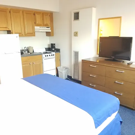 Constitution Inn-3