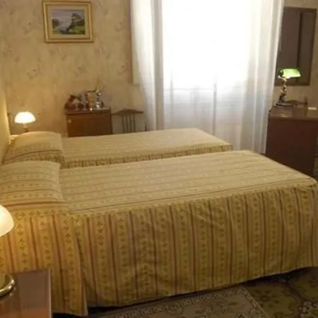 Hotel Beatrice-3