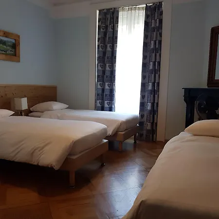 Hotel De Geneve-2