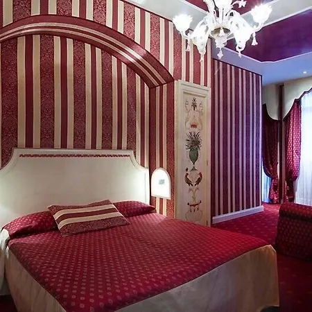 Hotel Belle Epoque-3