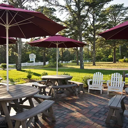 Wellfleet Lodge-2