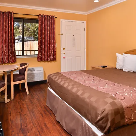 Americas Best Value Inn And Suites Clearlake-2