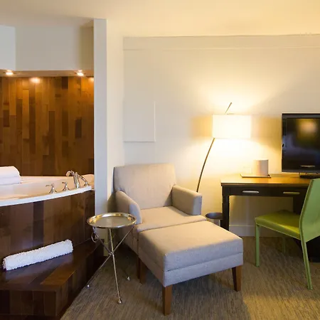 Hotel Champlain-2
