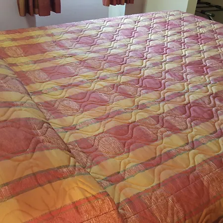 Econo Lodge-3