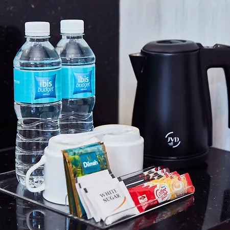Ibis Budget Singapore Crystal-2