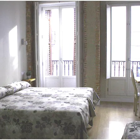 Hostal Madrid-2