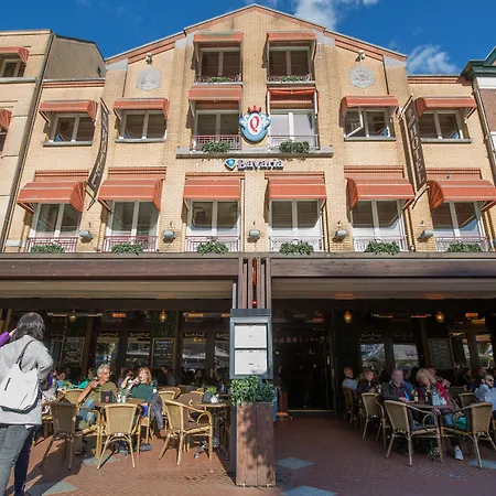 Queen Hotel-2
