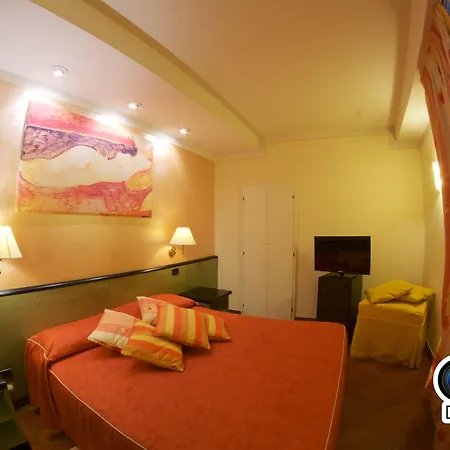 Hotel La Luna-3