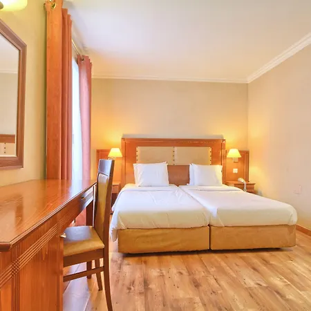 121 Paris Hotel-2