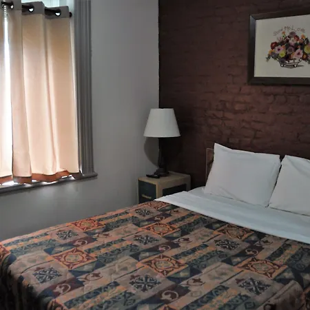 Hotel Ste-Catherine-3