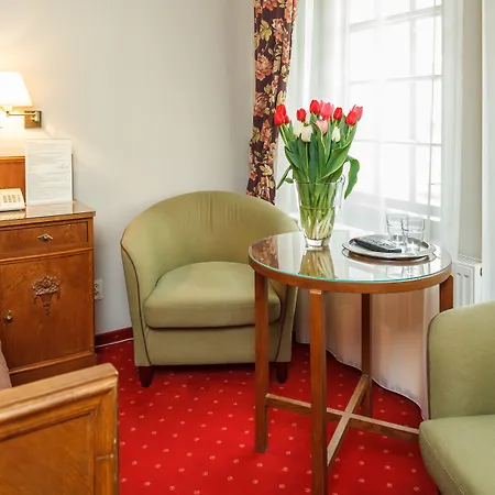 Hotel Czarna Roza-2