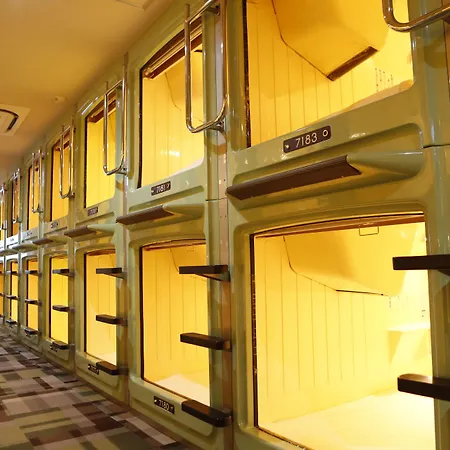 Shinjuku Kuyakusho-Mae Capsule Hotel-2