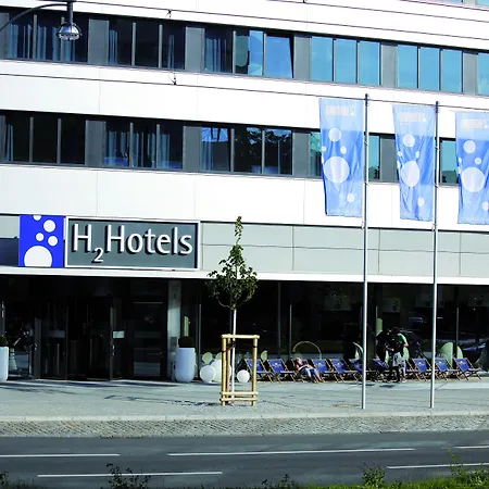 H2 Hotel Berlin-Alexanderplatz-3