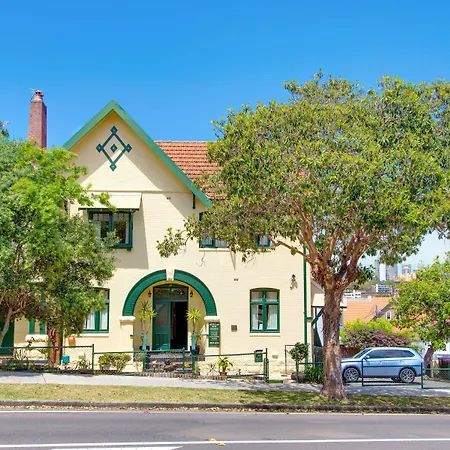 Neutral Bay Lodge-3