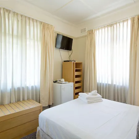 Neutral Bay Lodge-2