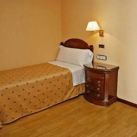 Hostal Victoria I-3