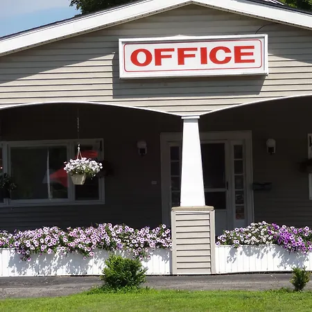 Gorham Motor Inn-3