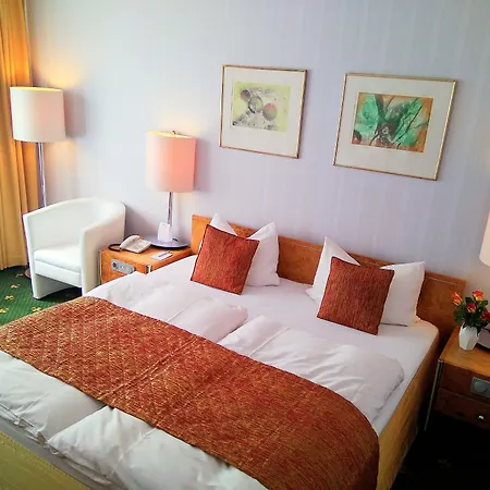 Alexa Hotel-2