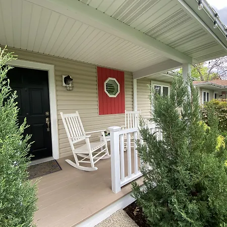 Seven Oaks Bed & Breakfast-2