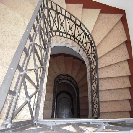 Riva Reno Guesthouse-3