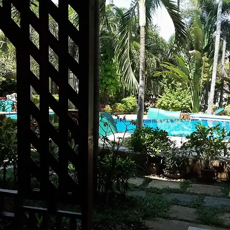 Rattana Guesthouse & Bungalow-3