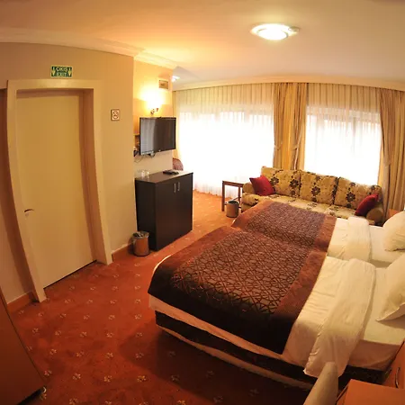 Palace Point Hotel-2