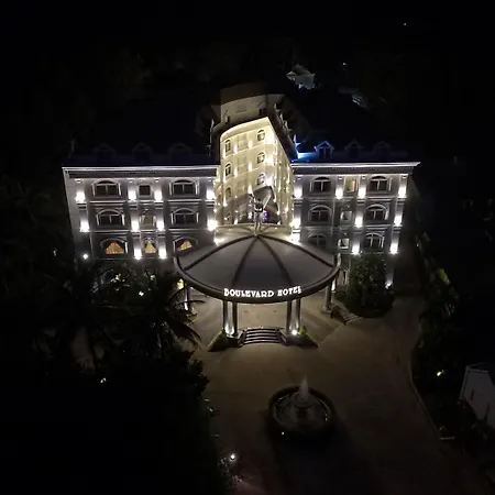 Boulevard Hotel-2