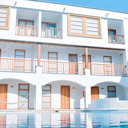 Hotel Sansiraka Suites By Geh Suites-3