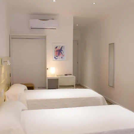Hostal Nova Barcelona-3