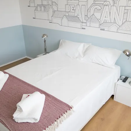 Lisbon Check-In Guesthouse-2