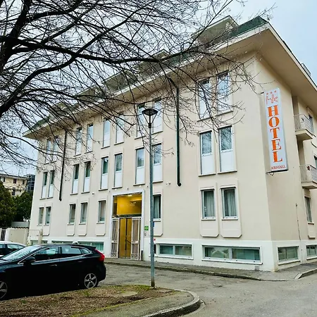 Hotel Kristall-3