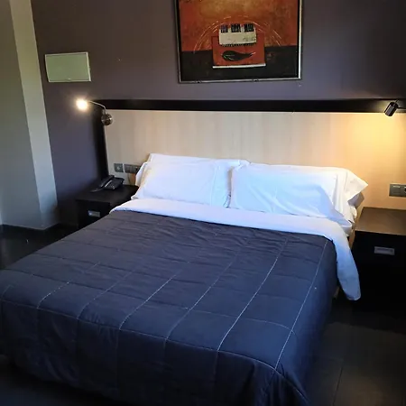 Hotel 170-3
