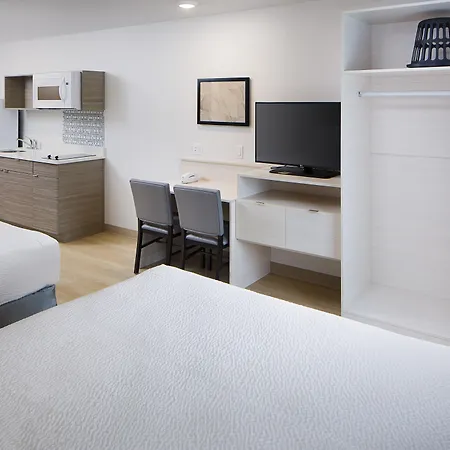 Woodspring Suites Seattle Everett-2