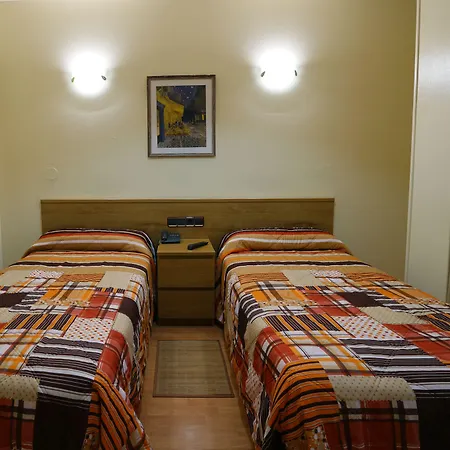 Hotel Esplugues-2
