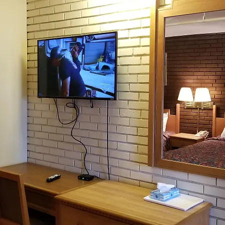 Americas Premier Inn-2