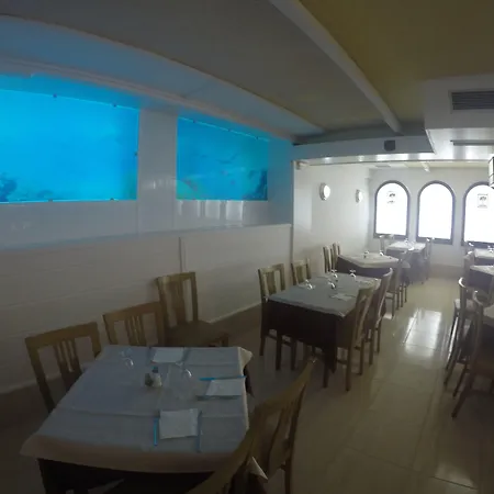 Hotel Golden Sand-3