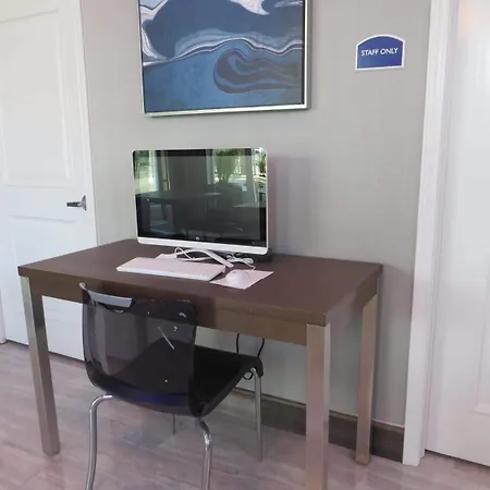 Hotel Blue - Woodlands-2
