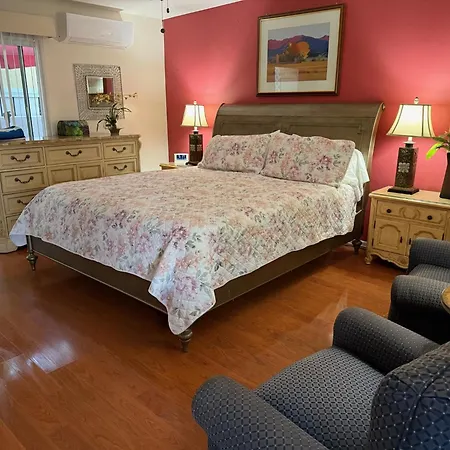 Casa Larrea Inn-3