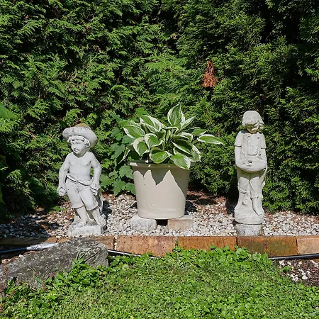 Hotel Ganslhof - Adults Only-2