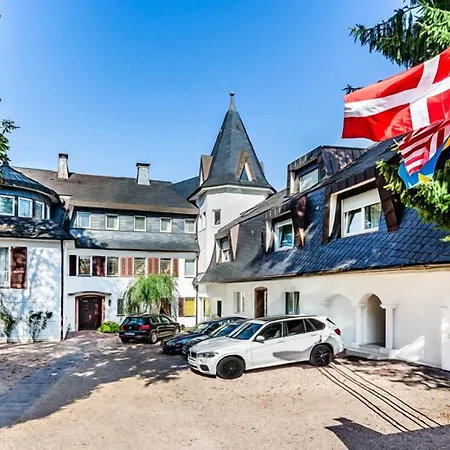 Hotel Villa Falkenberg-3