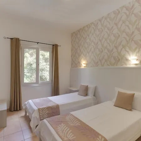 Hotel Des Etrangers-3